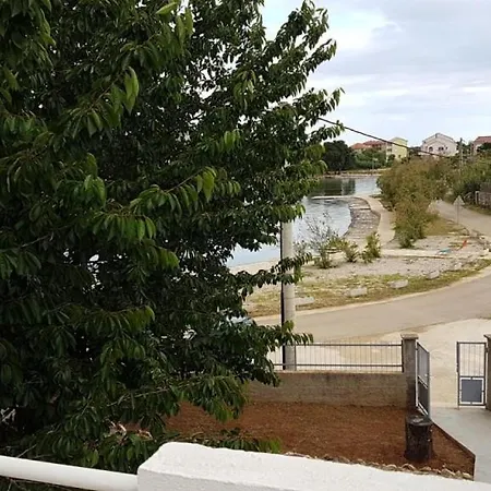Studio In With Seaview, Terrace, Air Condition, Wifi Appartement